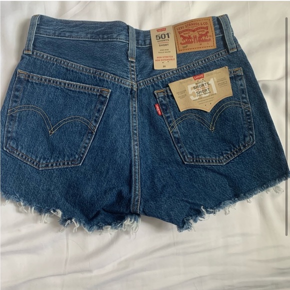 Levi’s 501 High Rise Shorts - Picture 3 of 3